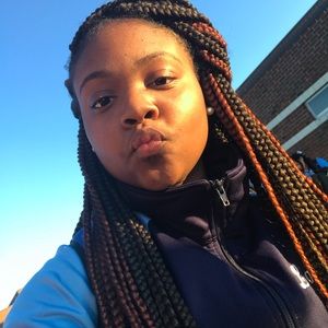 Meet your Posher, Laila